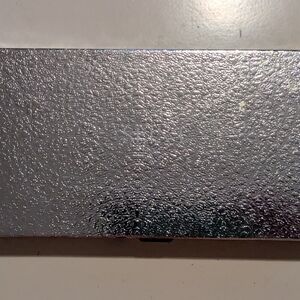 Seint Silver Metallic Compact